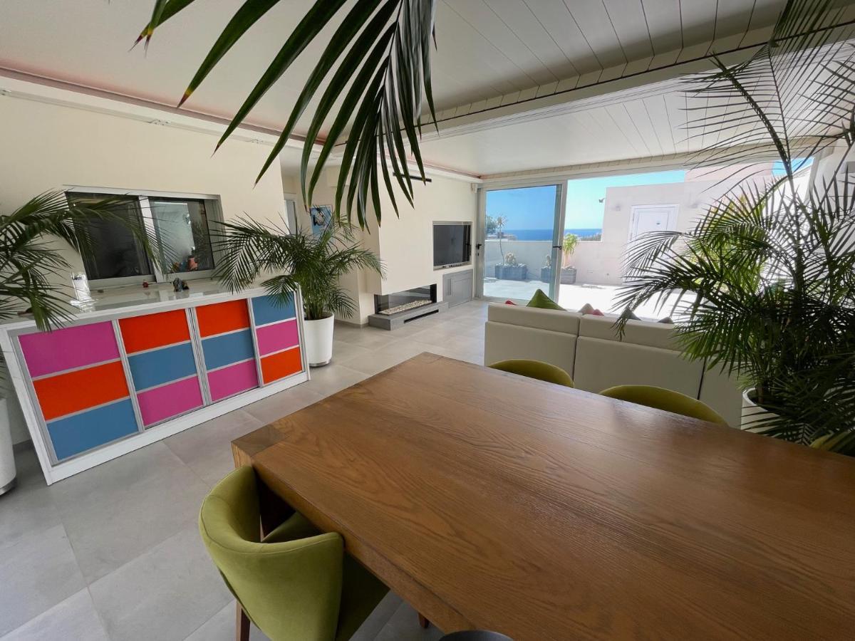 Luxury Villa Morelli With Seaview & Heated Pool マスパロマス エクステリア 写真